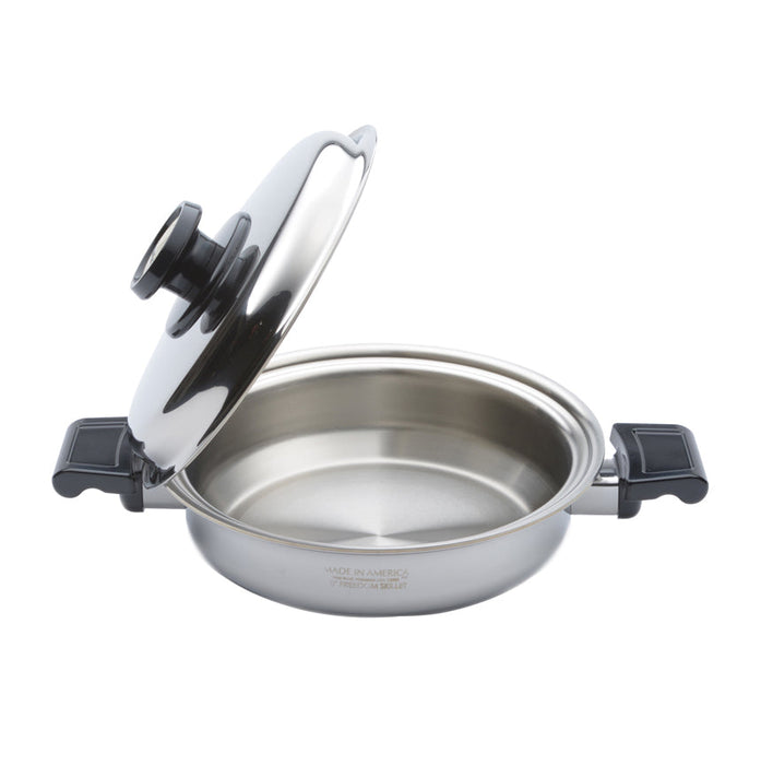 2.3 Quart Casserole Pan with Cover