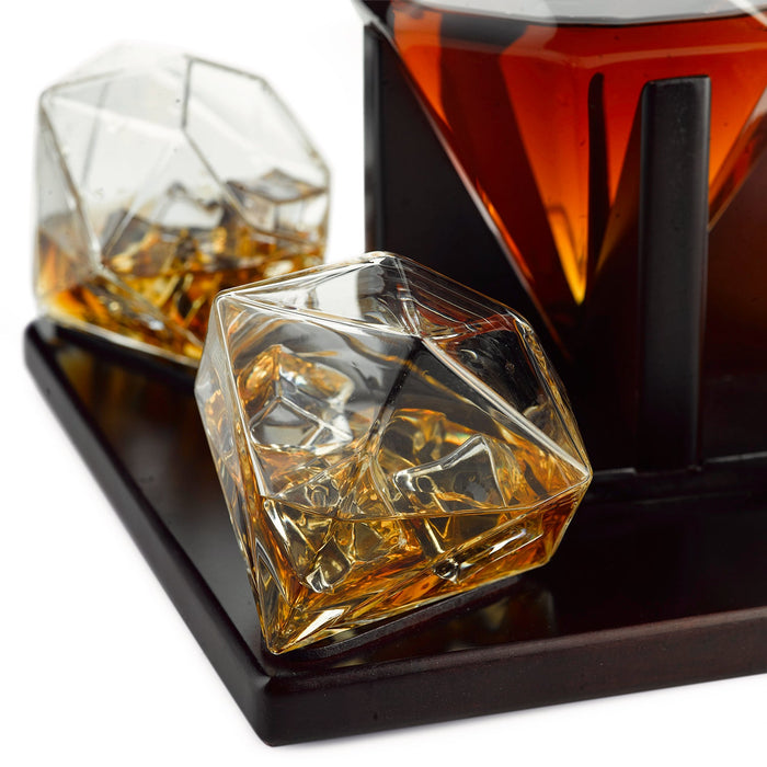 The Wine Savant Diamond Whiskey and Wine Decanter, Great Gift! 750ml With 4 Diamond Glasses and Beautiful Mahogany Wooden Holder Liquor, Scotch, Rum, Bourbon, Vodka, Tequila Decanter