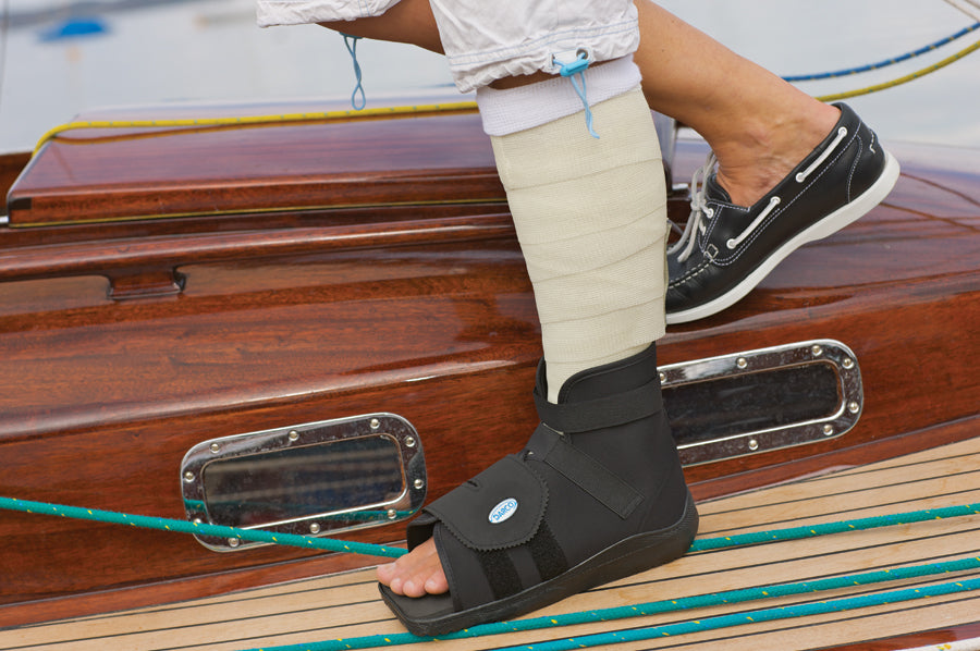 Slimline Cast Boot - Black Square Toe, Extra-Small - Rocker Sole, Adjustable Straps