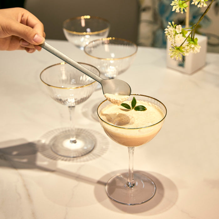 The Wine Savant Gold Rim Glasses 6 oz, Set of 4 Gold Rim Classic Manhattan Glasses For Martini, Cocktails, Champagne, Water & Wine - Classic Coupes Gilded Rimed, Crystal with Stems, Coupe