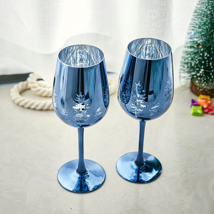 Crystal Christmas Tree Stemmed Wine & Water Glasses - Set of 2 - Holiday Themed Vibrant Blue Etched Winter Snow Wonderland Frosted Glass, Perfect For Seasonal Parties, Gifts for Him & Her Trees Décor