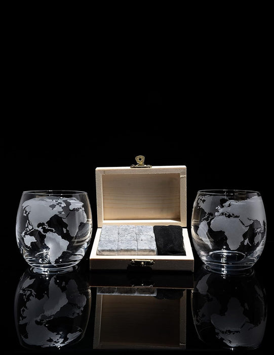 Whiskey Decanter Globe Set with 2 Etched Whiskey Glasses - for Liquor Scotch Bourbon Vodka, Gifts For Men - 850ml