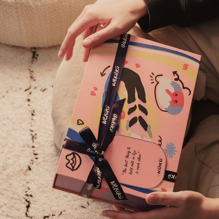 Master Mood White Tea Scented Candle + Palm Gift Box