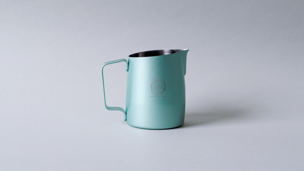 17oz Latte Art Pitcher IVY x LKY with Tapered Sharp Spout in Metallic Green