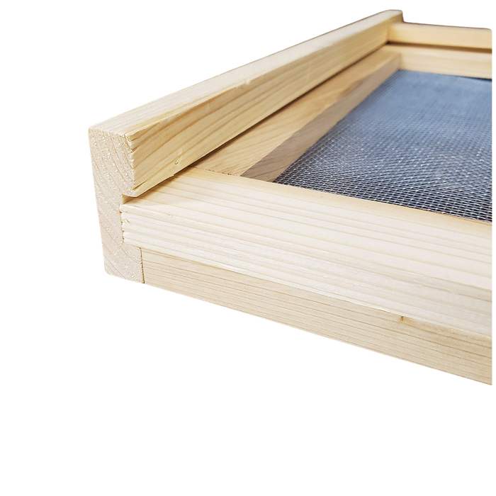 8 Frame Cypress Screened Bottom Board