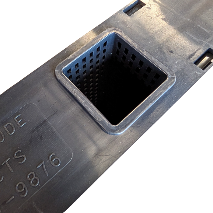 Deep Internal Frame Feeder with Ladders