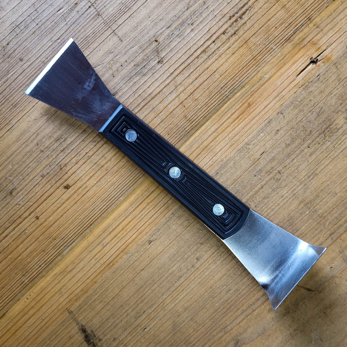 Hive Tool with Plastic Grip