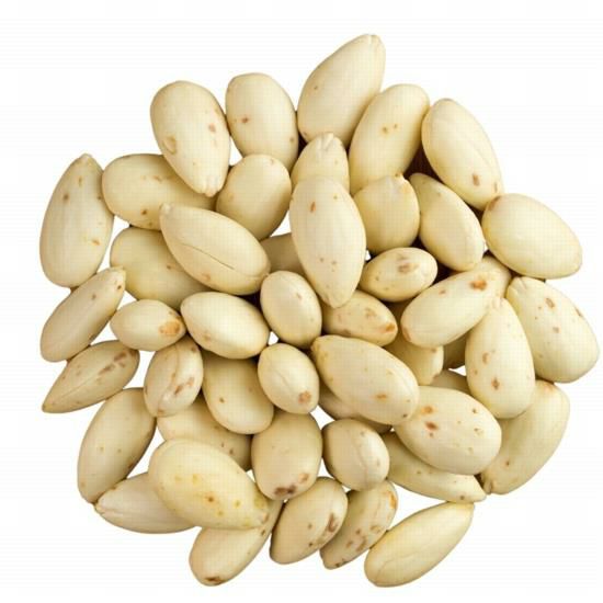 Nuts & SeedsALMOND WHOLE BLANCHEDALMONDSpecialty Food SourceFeatures:

Our Whole Blanched Almonds are a testament to purity and natural taste. These almonds, with their skins removed, offer a smooth texture and a milder, crea