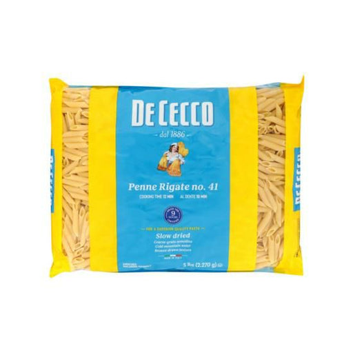 De Cecco Penne Rigate, premium Italian pasta for authentic culinary creations.