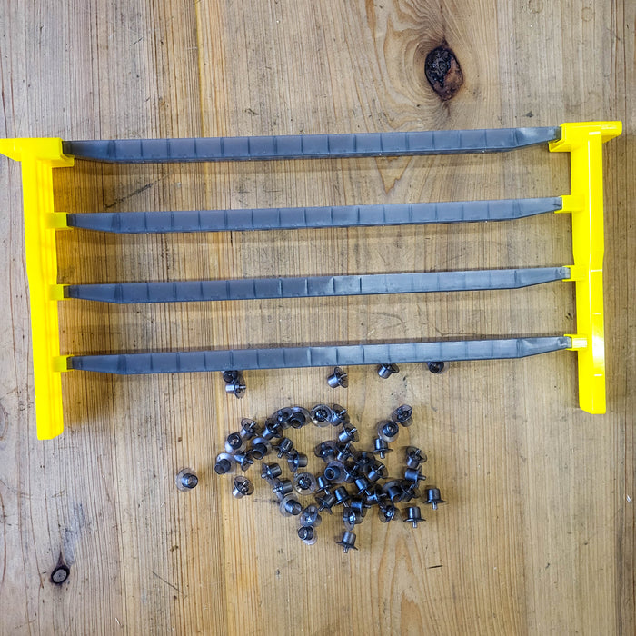 Clearance - JZBZ Queen Cell Frame Starter Kit