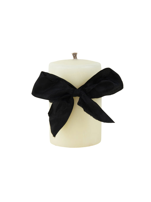 Beeswax Smooth Pillar Candle 4 Inch Diameter