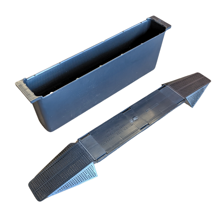 Medium Internal Frame Feeder with Ladders