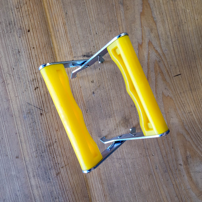 Metal Frame Grip with Plastic Handle