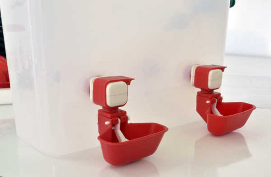 Nipple Cup Reservoir Drinker with Filter