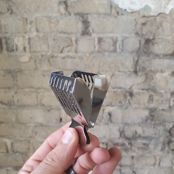 Queen Clip Stainless Steel