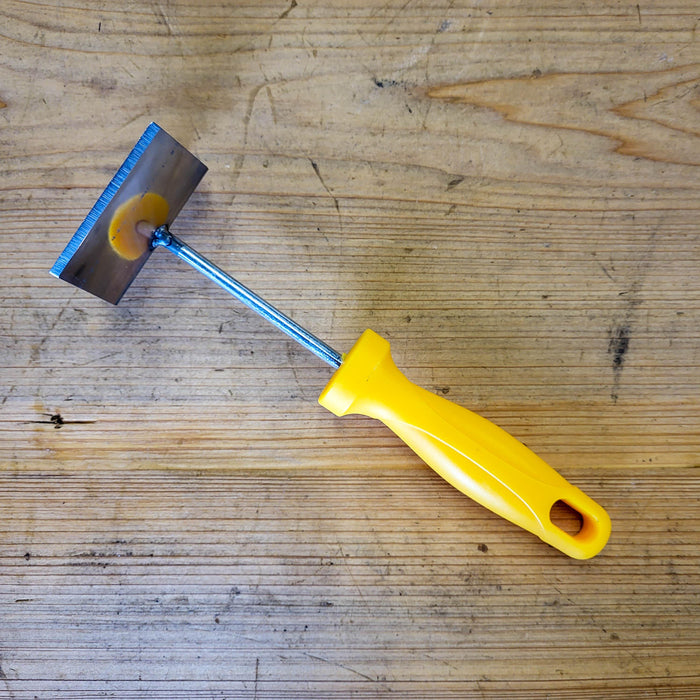 Queen Excluder Cleaner