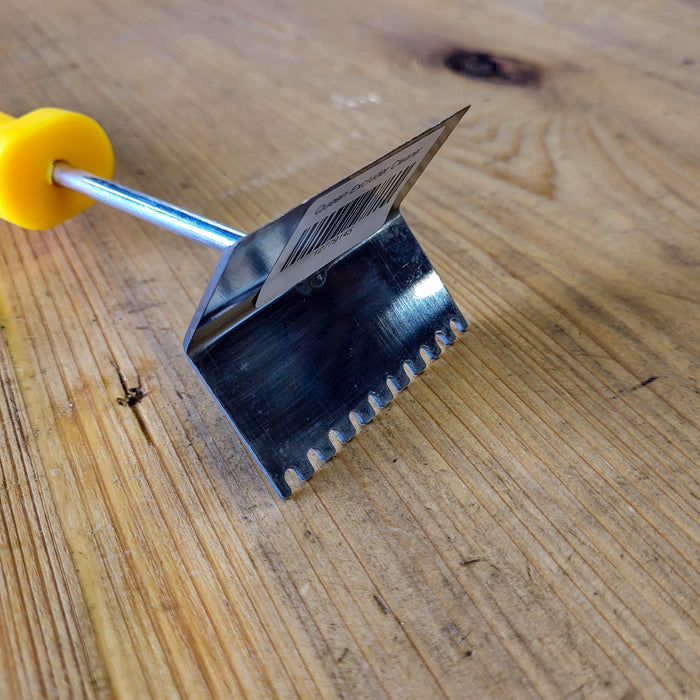 Queen Excluder Cleaner