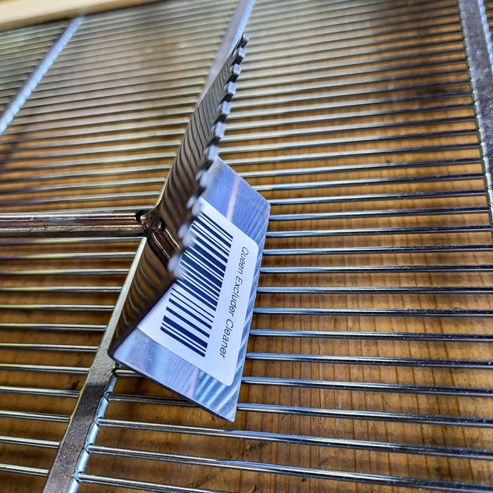 Queen Excluder Cleaner