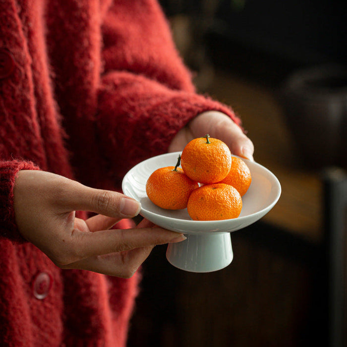 High Foot Snack Plate Suet White