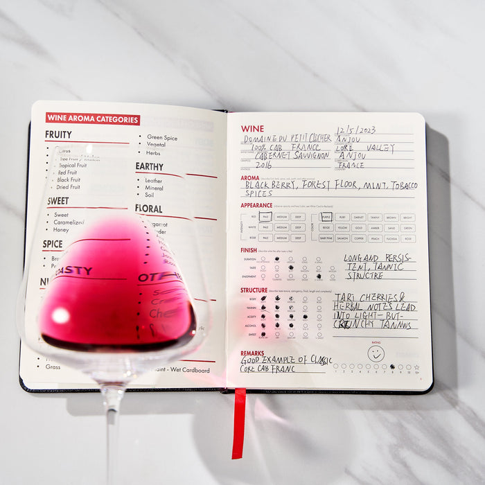 Wine Folly Wine Journal Guided Wine Tasting Notes (5" x 7" B6 Notebook) (Black)