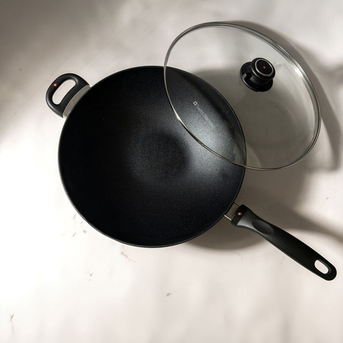 XD Nonstick Wok with Glass Lid