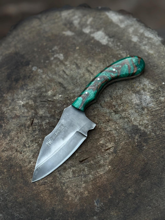 Acid Washed High Carbon Steel Knife – Pinecone Resin Handle (Green, Black, Red) | JW SteelCrafts