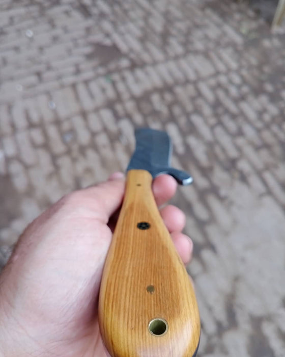 Damascus Bull Cutter Knife Twisted Steel Olive Wood Handle