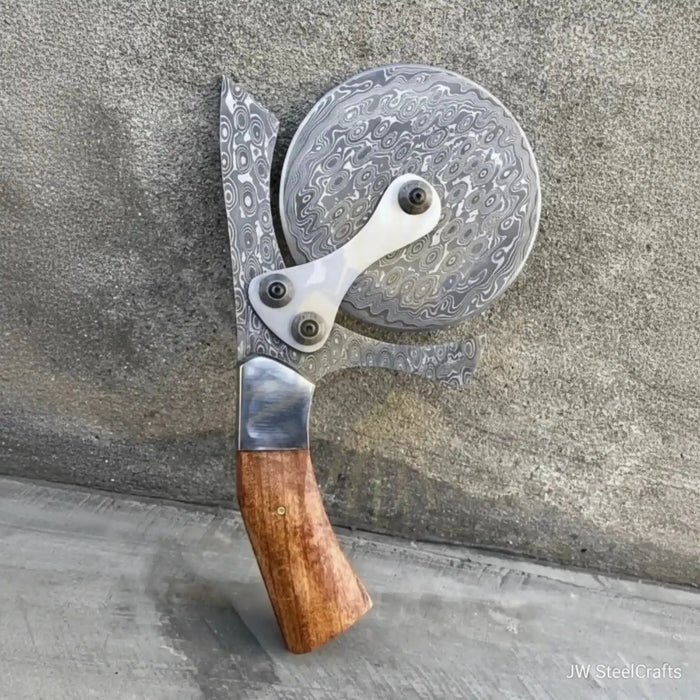 Damascus Steel Pizza Cutter Wheel with Wooden Handle – Handmade Kitchen Tool