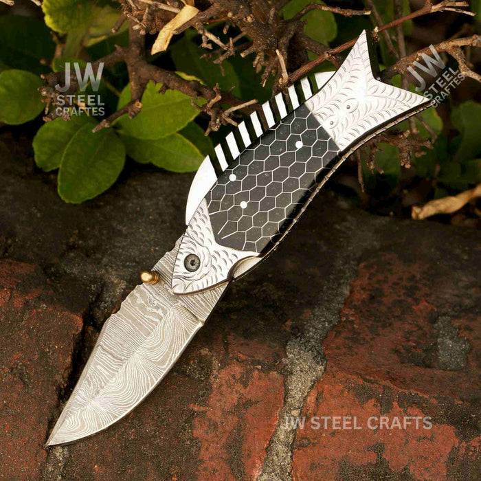 Fish-Style Damascus Folding Knife | 5 Color Variants | Hand-Engraved Collectible