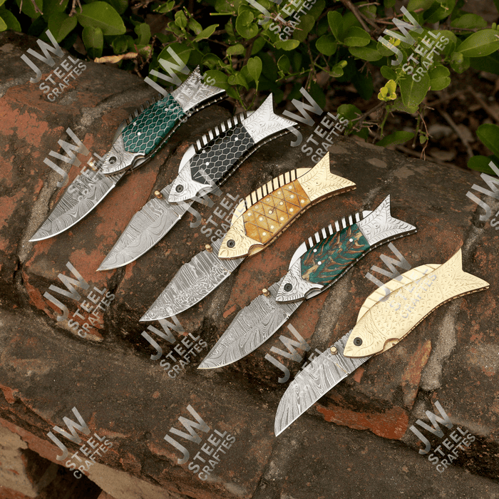 Hand Forged Damascus Steel Folding Knife – Honeycomb, Pinecone & Brass Handle Variations