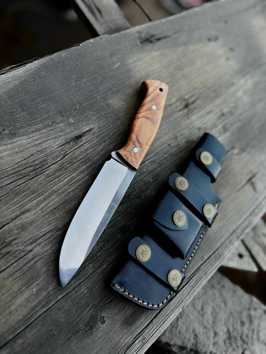 Handcrafted Hunting Knife – Walnut Wood or Black Micarta Handle | Full Tang with Leather Sheath