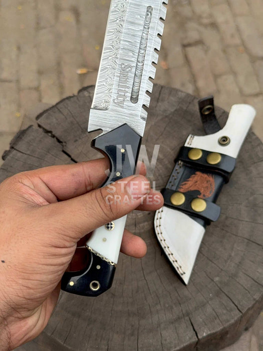 10-Inch Damascus Tracker Knife — Black & White Resin Handle, Filework Spine, Curved Guard & Leather Sheath