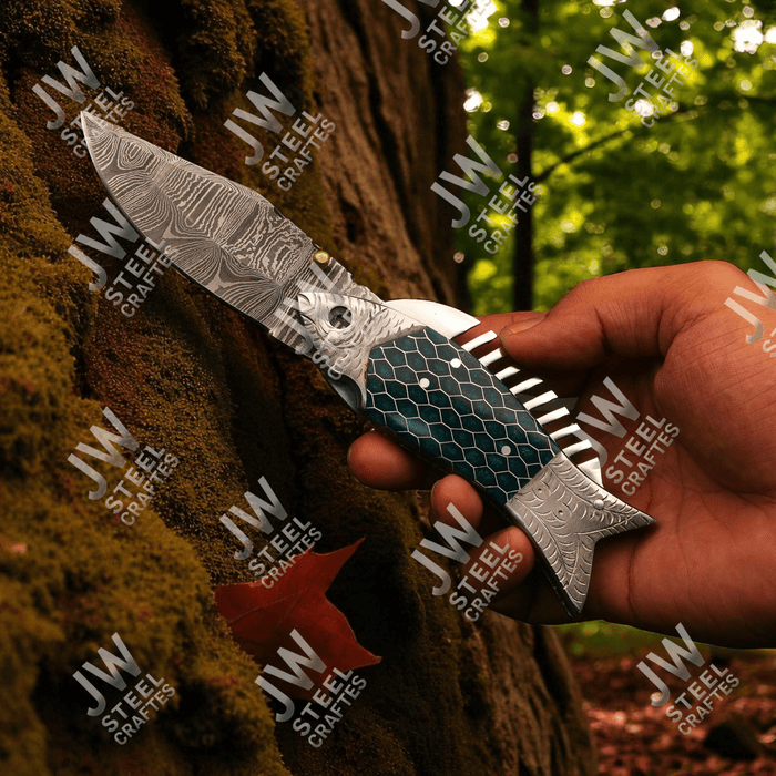 Handmade Damascus Folding Knife with Green Honeycomb Handle and Liner Lock