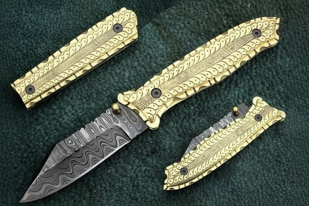 Handmade Damascus Steel Folding Knife with Olive Wood Handle – Brass Liner Pocket Knife