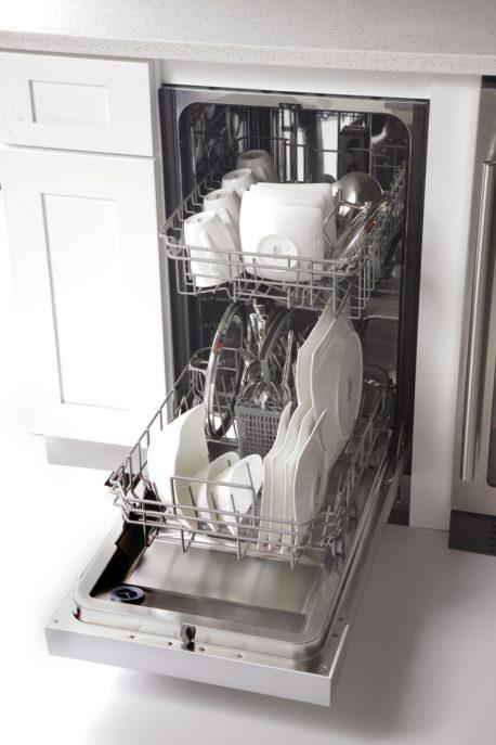 Kucht 18″ Dishwasher, Front Control, Stainless Steel Tub, K7740D