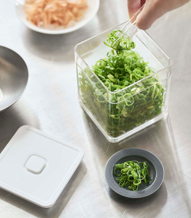 Vacuum-Sealing Food Container - Tongs