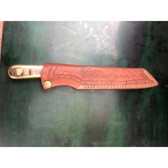 Premium Damascus Clip-Point Bushcraft Hunter — Twisted Pattern, Ram’s Horn & Brass Handle with Leather Sheath