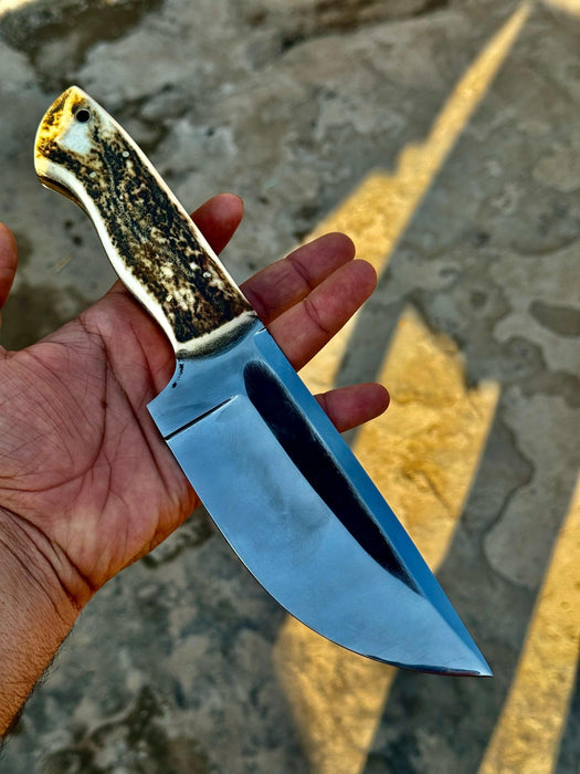 Stag Handle Hunting Knife – Stainless Steel or Damascus Blade | Leather Sheath | JW SteelCrafts