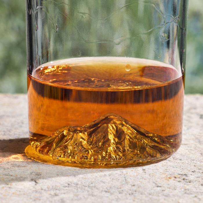 The Mt. Shasta Outdoor Cup Set