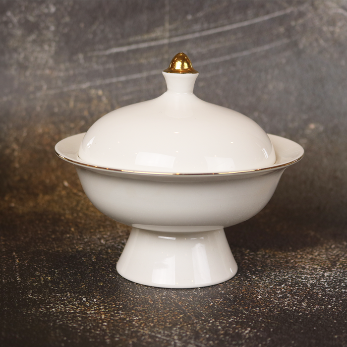 White Versaille Soup Bowl with Lid- Set of 4