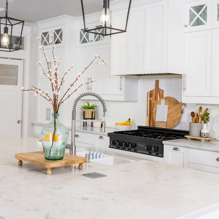 ZLINE 36" Porcelain Rangetop, Black Stainless, Brass Burners,RTB-BR-36